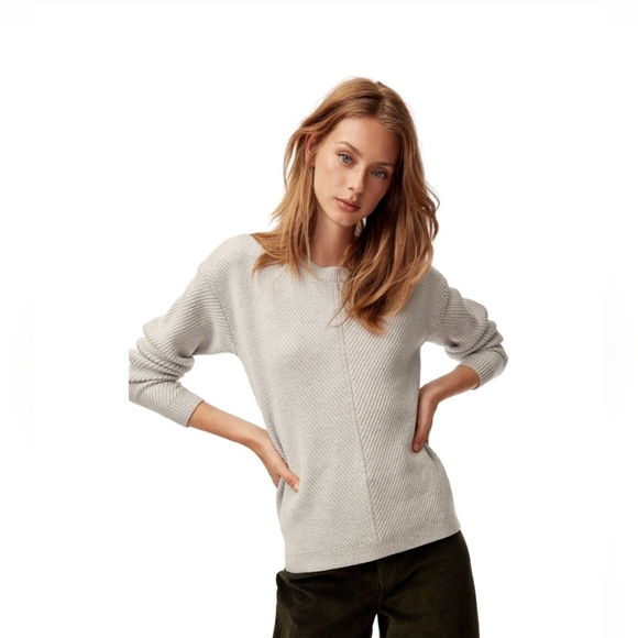 Wilfred Sweaters - the isabeli sweater